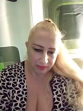 Esenia505 live sex cam