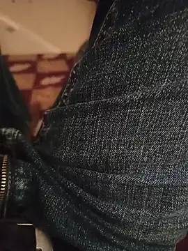 Gujjuuboys live sex cam