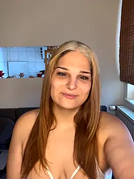 Katherine_Leyla live sex cam