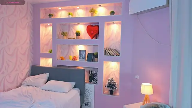 FloraDobb live sex cam