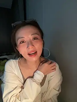 haiyan125216 live sex cam