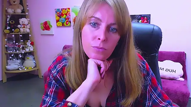 Hot_Milady live sex cam