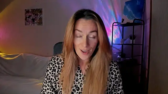 RebeccaMartinez live sex cam