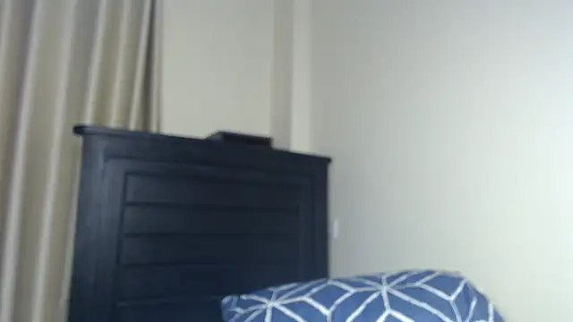 NIKKIE_LOVE live sex cam