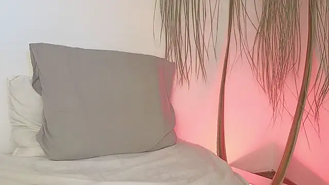 Polynessia live sex cam