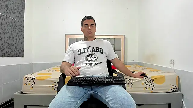 simookeler live sex cam