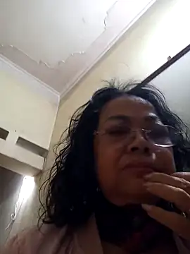 Hotestlove live sex cam