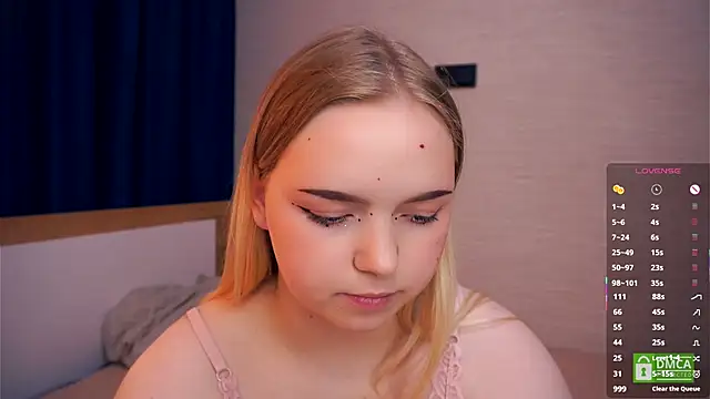 ZaraCreedon live sex cam