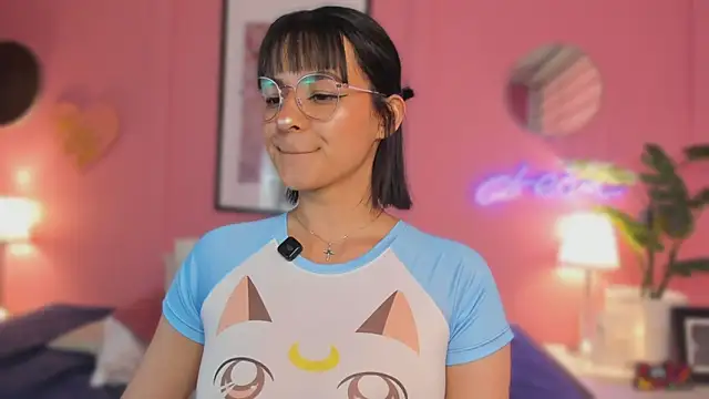 SoySaraa live sex cam