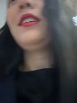 PrincessYYara live sex cam