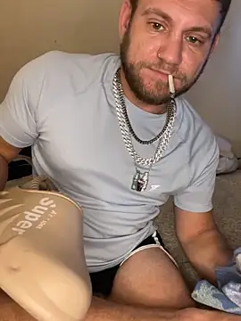 Weestud94 live sex cam