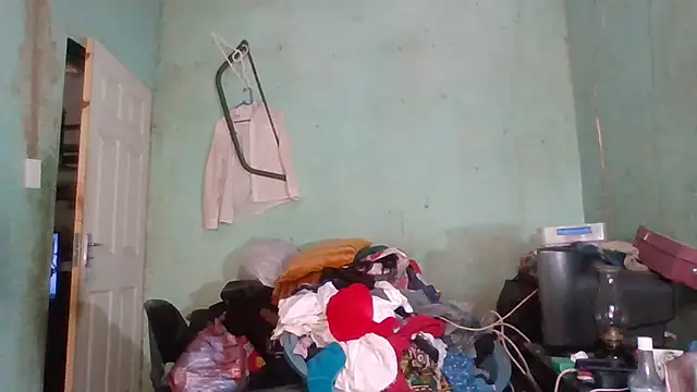 Nicky52 live sex cam