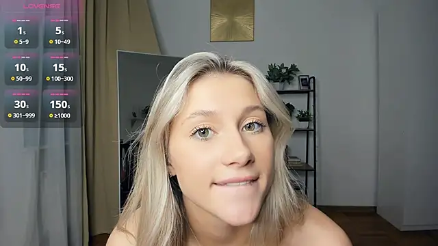 FaaBinaa live sex cam