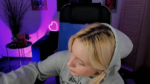 AuroraWrenfield live sex cam