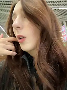 LilluKatten live sex cam