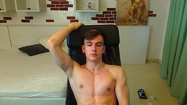 BradyFlint live sex cam