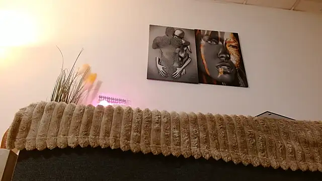 LaylaCruzRose live sex cam