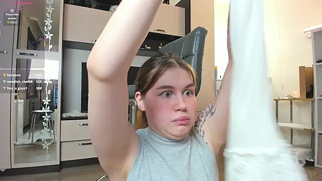 HeatherNextDoor live sex cam