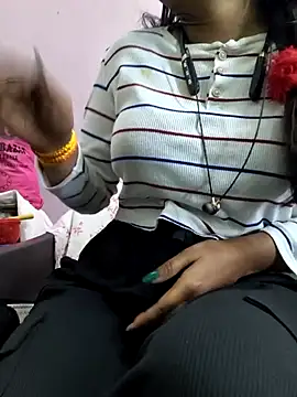 Ananya_34 live sex cam