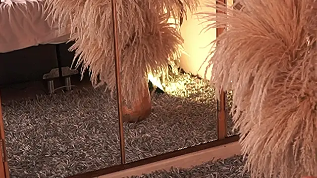 IzzyWild live sex cam