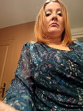 lady_charlyne live sex cam