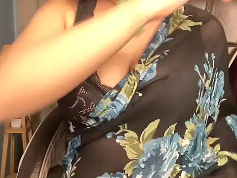 Karnaa_vail live sex cam