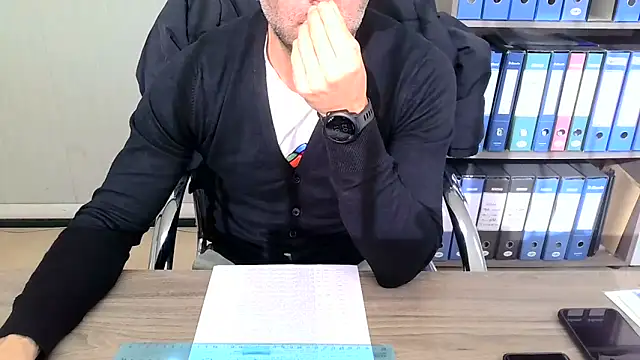 Evasionee live sex cam