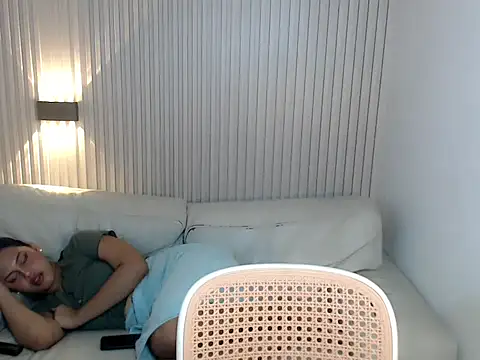 TaniaCum live sex cam