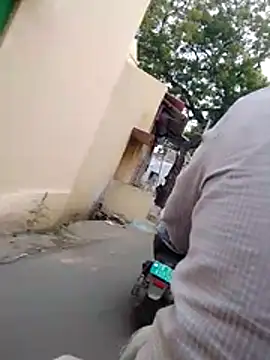 ibusserd live sex cam