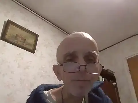 mariusica1@xh live sex cam