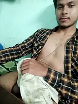 maxmishra18 live sex cam
