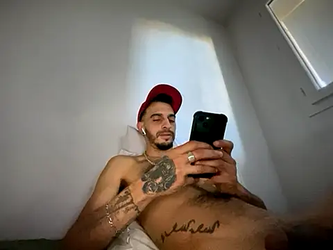 Rebeu313 live sex cam