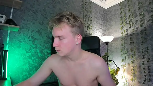 AlexxSweet live sex cam