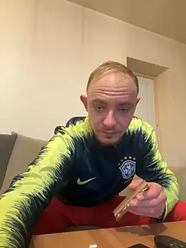 Crevette311 live sex cam