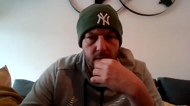 BennyLommy live sex cam