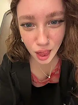 lucy-joy live sex cam