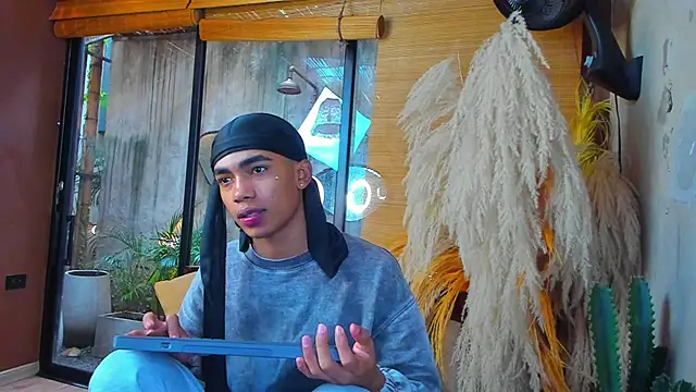 AlanCutee live sex cam