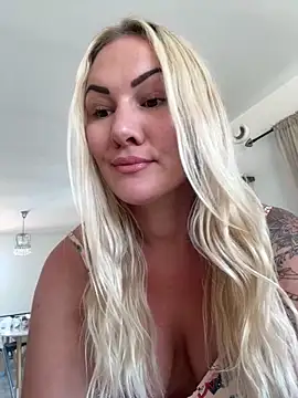NastyMilf_ live sex cam