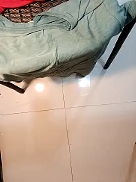 Gallo001 live sex cam