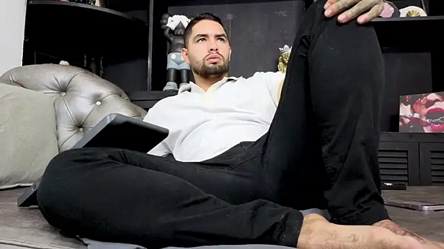 matteosantos live sex cam