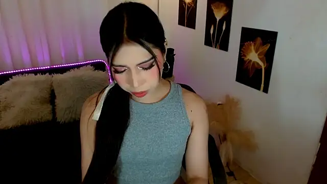 FuckingDolls69 live sex cam