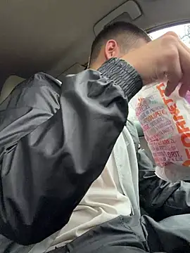 Pablo_Hornyguy95 live sex cam