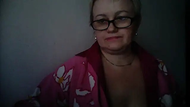 Mayya4321 live sex cam