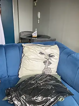 Curveysinaa live sex cam