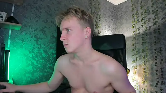 AlexxSweet live sex cam