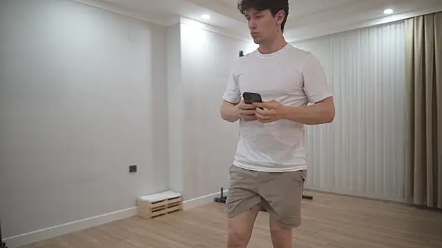 tommyjoyer live sex cam