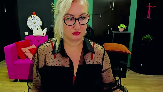 ChristyBrooks live sex cam