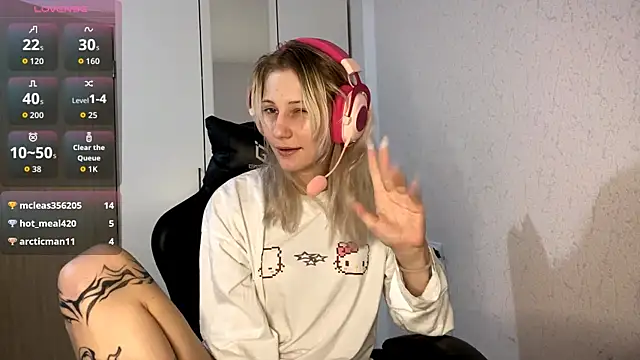 FoxySable live sex cam