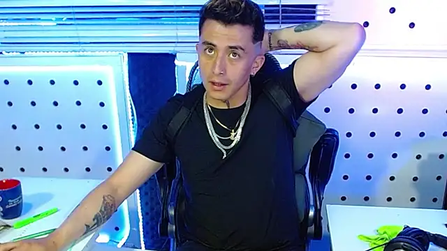 Darko0717 live sex cam