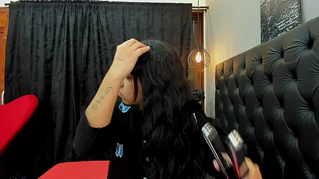 violet_and_myers live sex cam